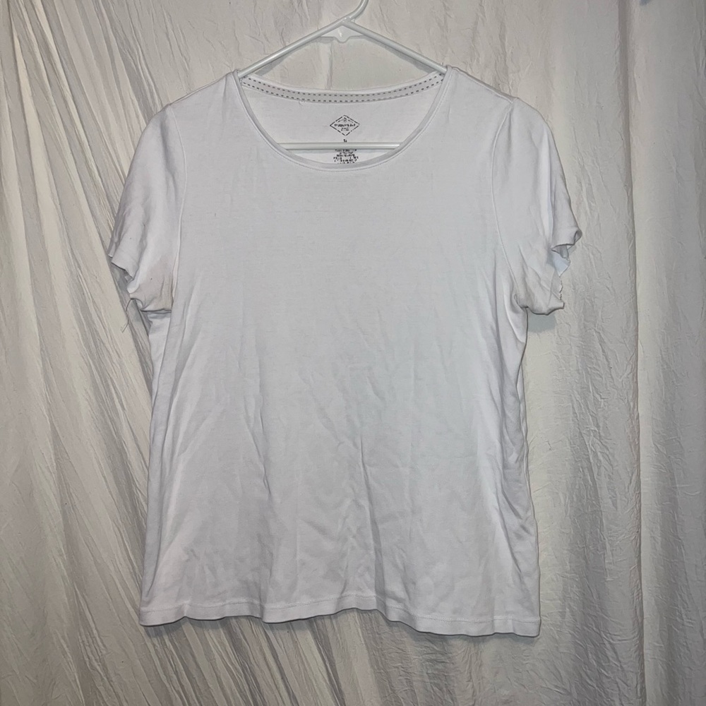 White Tshirt